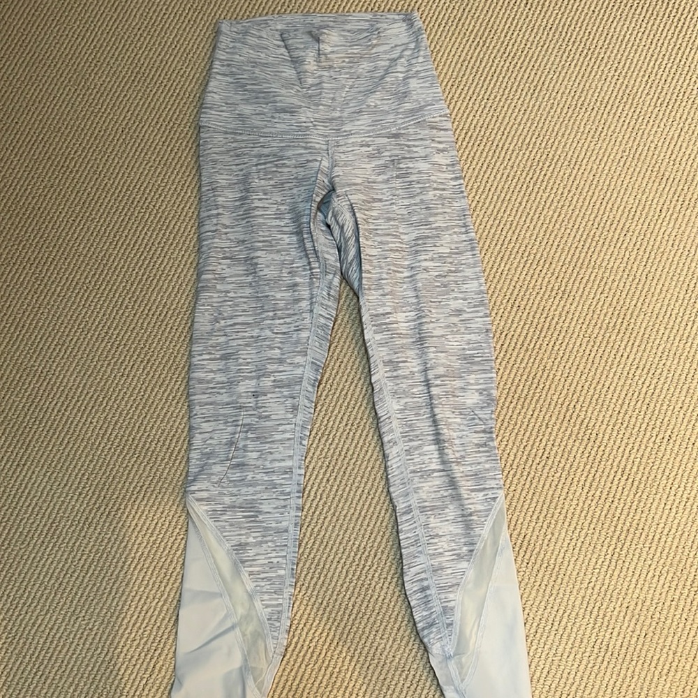 Size 0 Lululemon yoga pants- light gray striped